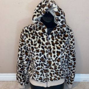 🆕Beautiful zip up coat